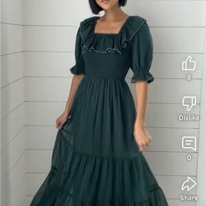 Ivy City Co Gracie Dress in emerald size M